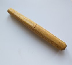 Nystpinne, handgjord i trä